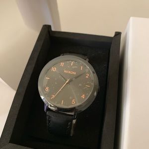 Nixon Arrow Leather Women’s Watch